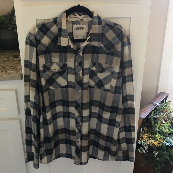 Vans Other - Vans Long Sleeve Men’s Button Up Shirt